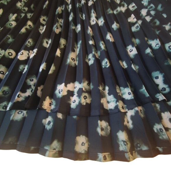 Simply Vera Wang Floral Pleated Skirt - Picture 3 of 7